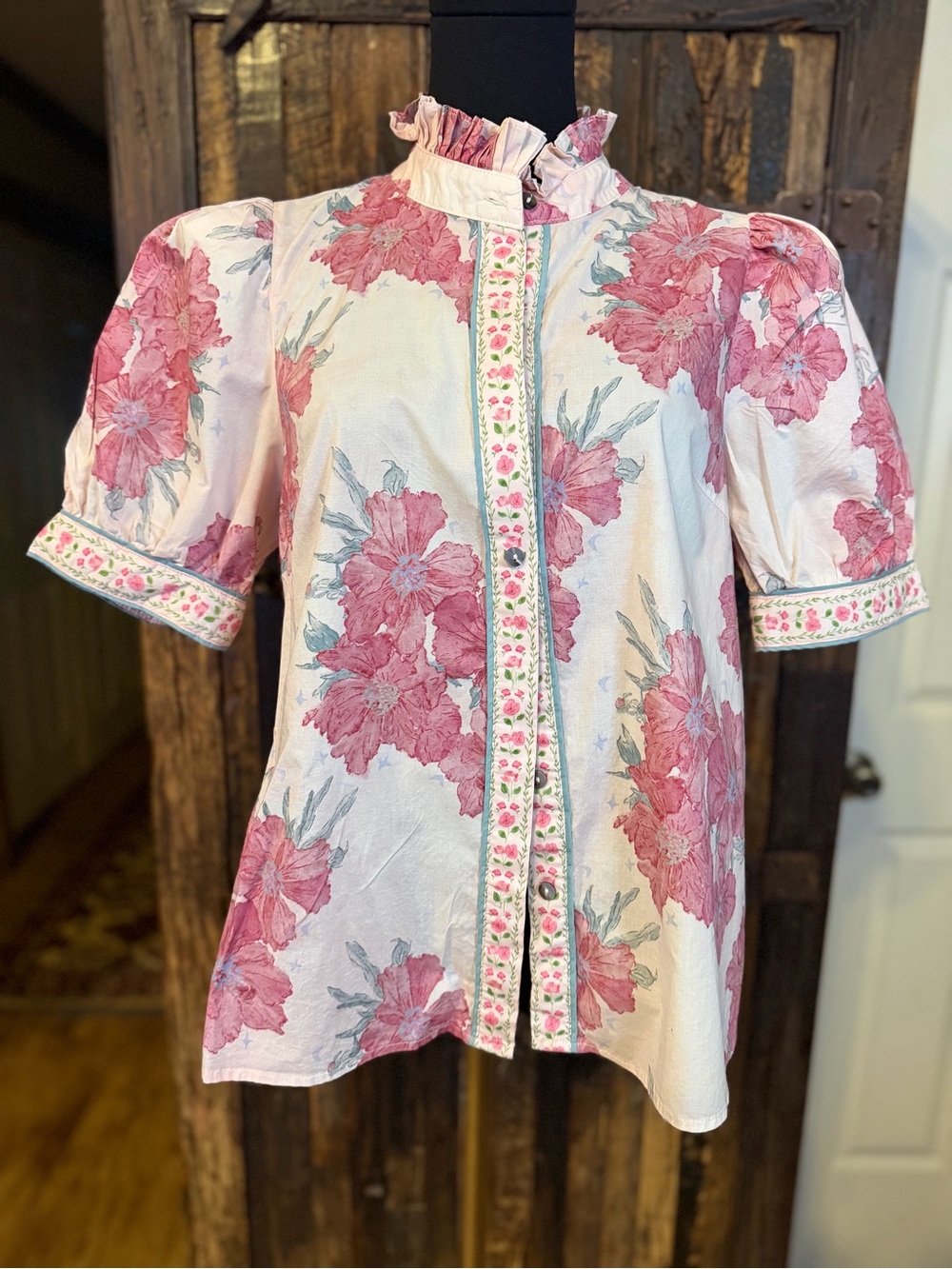Entro Women’s Medium Pink Floral Puff Sleeve Blouse Ruffle Neck Cottagecore